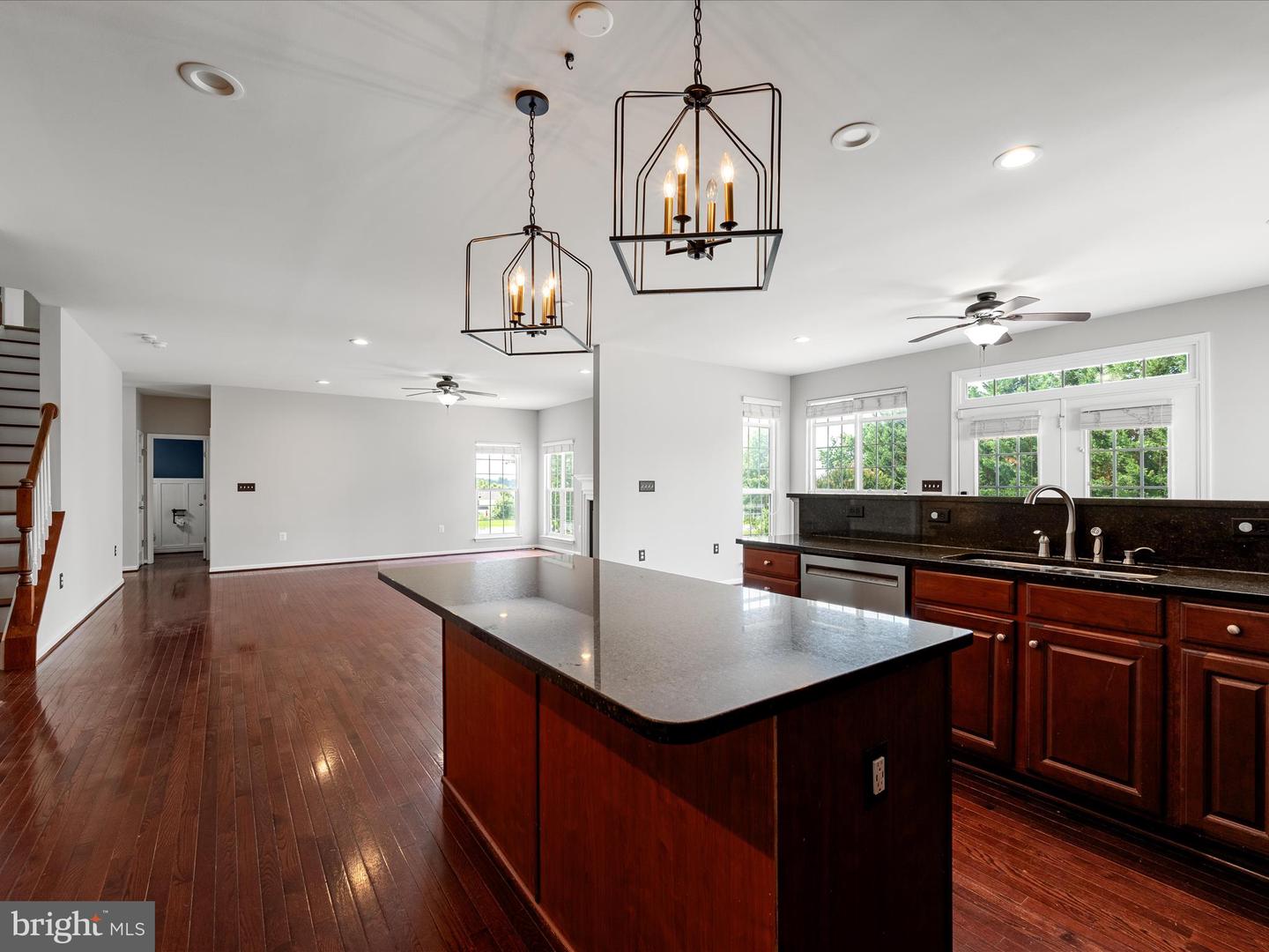 717 WOODEN BRIDGE DR, PURCELLVILLE, Virginia 20132, 4 Bedrooms Bedrooms, ,4 BathroomsBathrooms,Residential,For sale,717 WOODEN BRIDGE DR,VALO2101374 MLS # VALO2101374