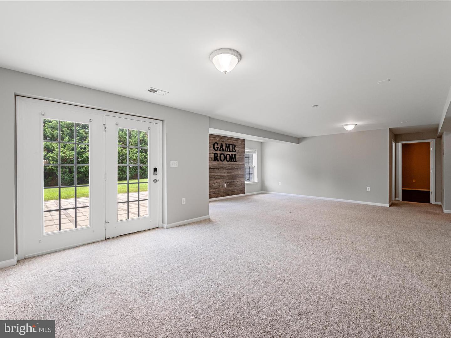 717 WOODEN BRIDGE DR, PURCELLVILLE, Virginia 20132, 4 Bedrooms Bedrooms, ,4 BathroomsBathrooms,Residential,For sale,717 WOODEN BRIDGE DR,VALO2101374 MLS # VALO2101374