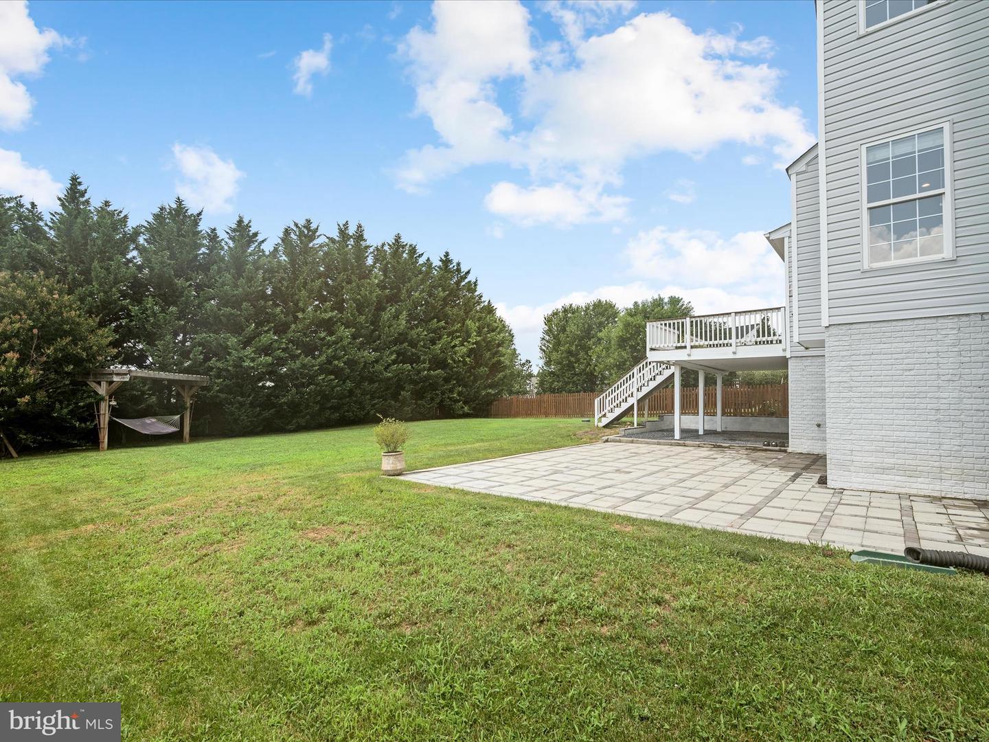 717 WOODEN BRIDGE DR, PURCELLVILLE, Virginia 20132, 4 Bedrooms Bedrooms, ,4 BathroomsBathrooms,Residential,For sale,717 WOODEN BRIDGE DR,VALO2101374 MLS # VALO2101374