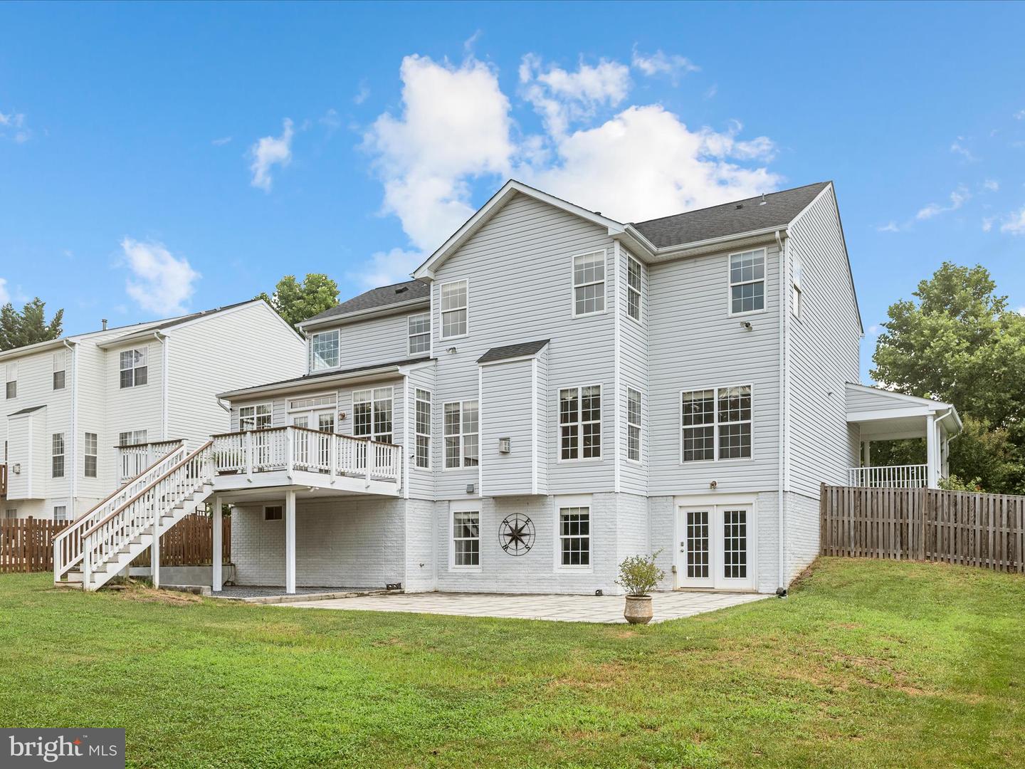 717 WOODEN BRIDGE DR, PURCELLVILLE, Virginia 20132, 4 Bedrooms Bedrooms, ,4 BathroomsBathrooms,Residential,For sale,717 WOODEN BRIDGE DR,VALO2101374 MLS # VALO2101374