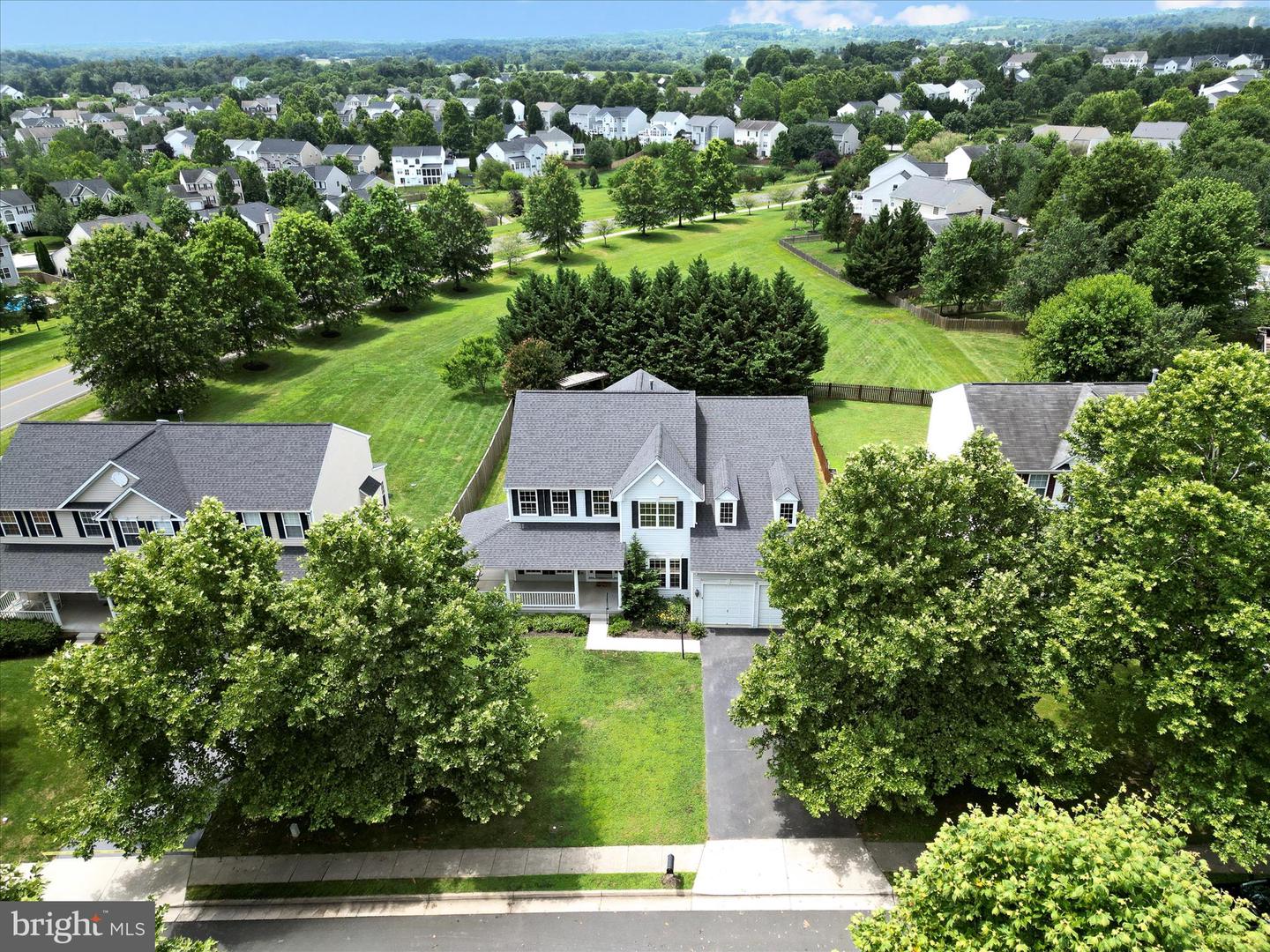 717 WOODEN BRIDGE DR, PURCELLVILLE, Virginia 20132, 4 Bedrooms Bedrooms, ,4 BathroomsBathrooms,Residential,For sale,717 WOODEN BRIDGE DR,VALO2101374 MLS # VALO2101374
