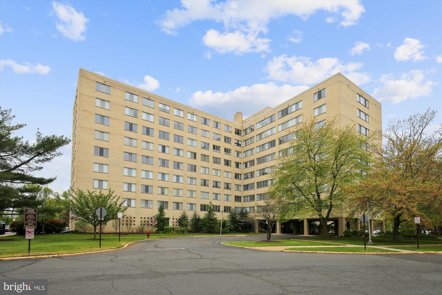 6621 WAKEFIELD DR #812, ALEXANDRIA, Virginia 22307, 1 Bedroom Bedrooms, ,1 BathroomBathrooms,Residential,For sale,6621 WAKEFIELD DR #812,VAFX2254228 MLS # VAFX2254228