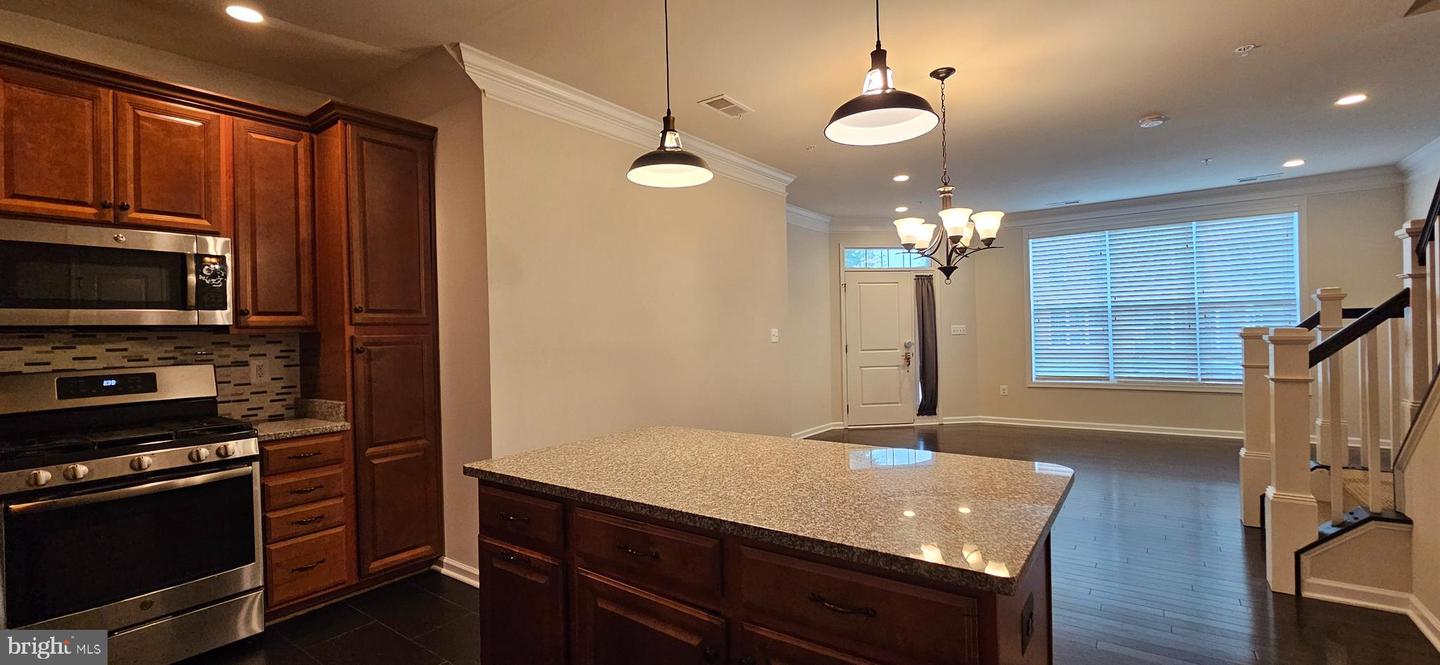 43102 THOROUGHFARE GAP TER, ASHBURN, Virginia 20148, 3 Bedrooms Bedrooms, ,2 BathroomsBathrooms,Residential,For sale,43102 THOROUGHFARE GAP TER,VALO2101488 MLS # VALO2101488