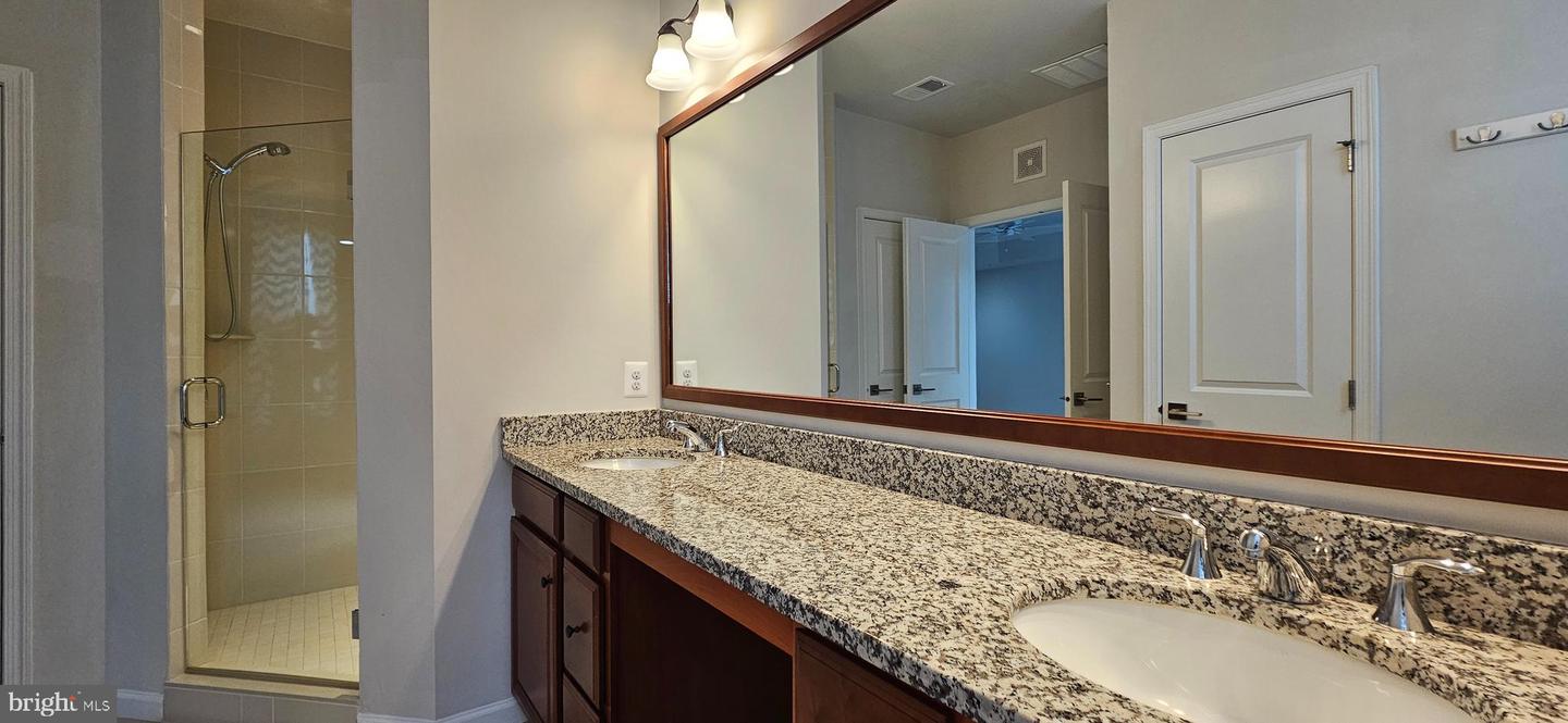 43102 THOROUGHFARE GAP TER, ASHBURN, Virginia 20148, 3 Bedrooms Bedrooms, ,2 BathroomsBathrooms,Residential,For sale,43102 THOROUGHFARE GAP TER,VALO2101488 MLS # VALO2101488