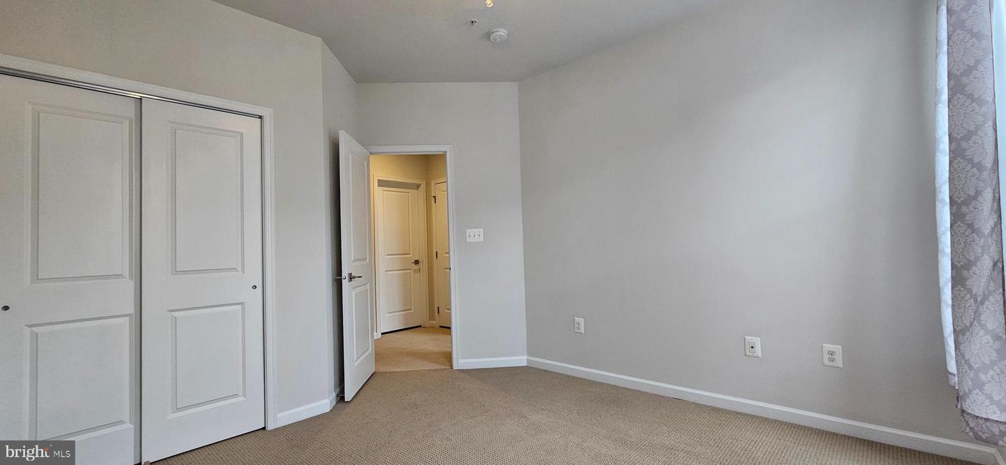 43102 THOROUGHFARE GAP TER, ASHBURN, Virginia 20148, 3 Bedrooms Bedrooms, ,2 BathroomsBathrooms,Residential,For sale,43102 THOROUGHFARE GAP TER,VALO2101488 MLS # VALO2101488