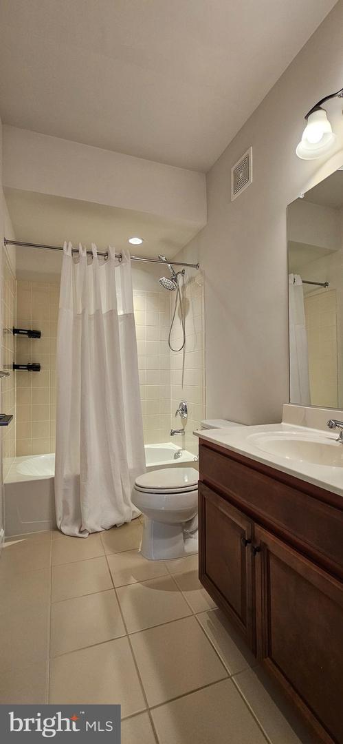 43102 THOROUGHFARE GAP TER, ASHBURN, Virginia 20148, 3 Bedrooms Bedrooms, ,2 BathroomsBathrooms,Residential,For sale,43102 THOROUGHFARE GAP TER,VALO2101488 MLS # VALO2101488
