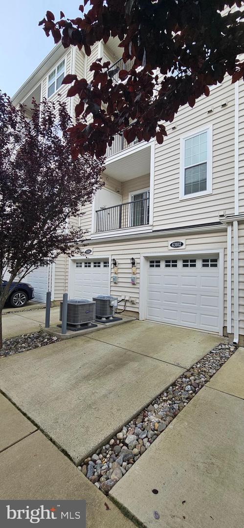 43102 THOROUGHFARE GAP TER, ASHBURN, Virginia 20148, 3 Bedrooms Bedrooms, ,2 BathroomsBathrooms,Residential,For sale,43102 THOROUGHFARE GAP TER,VALO2101488 MLS # VALO2101488