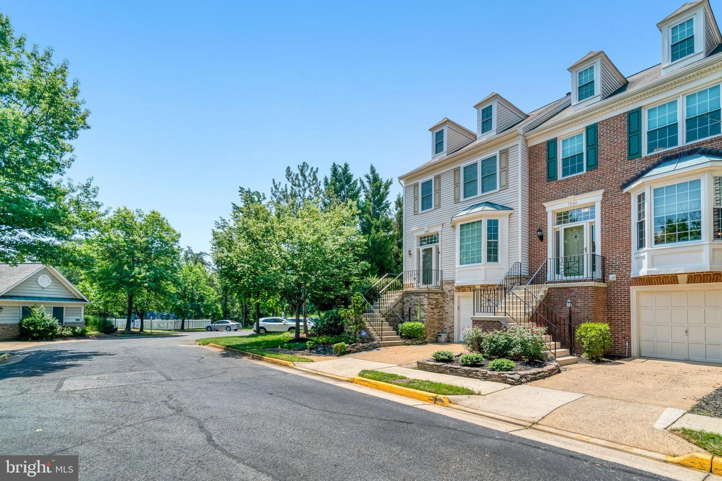 7044 FIELDHURST CT, ALEXANDRIA, Virginia 22315, 3 Bedrooms Bedrooms, ,2 BathroomsBathrooms,Residential,For sale,7044 FIELDHURST CT,VAFX2254298 MLS # VAFX2254298