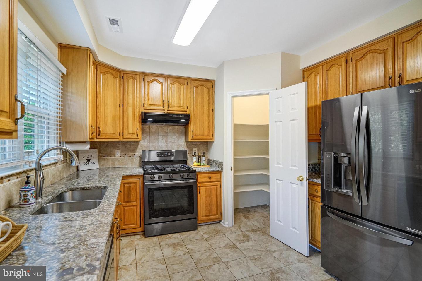 7044 FIELDHURST CT, ALEXANDRIA, Virginia 22315, 3 Bedrooms Bedrooms, ,2 BathroomsBathrooms,Residential,For sale,7044 FIELDHURST CT,VAFX2254298 MLS # VAFX2254298