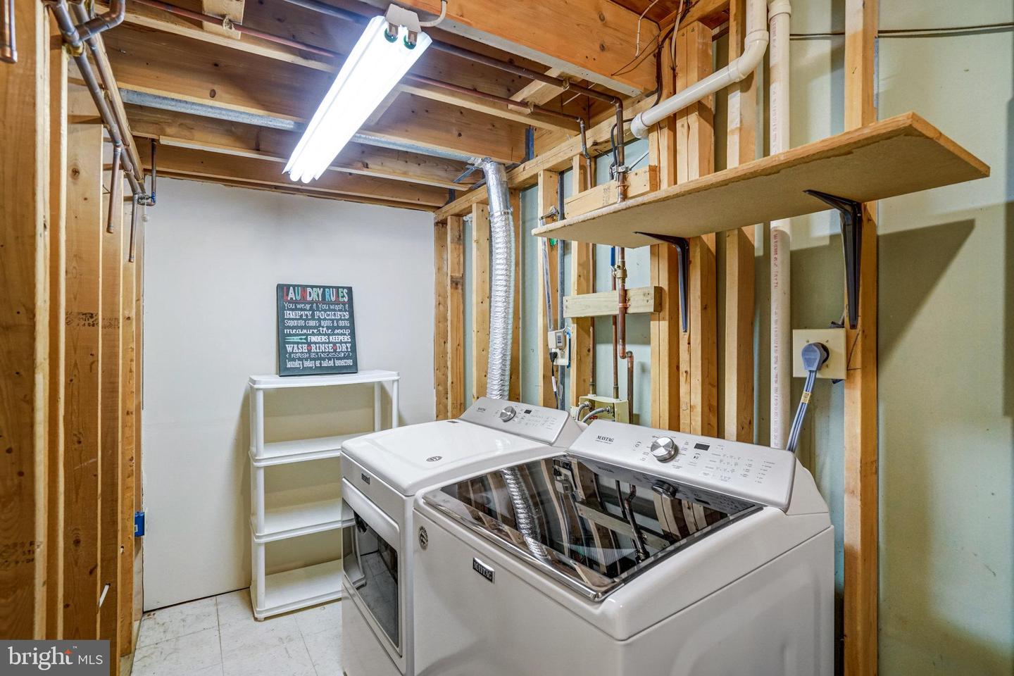 7044 FIELDHURST CT, ALEXANDRIA, Virginia 22315, 3 Bedrooms Bedrooms, ,2 BathroomsBathrooms,Residential,For sale,7044 FIELDHURST CT,VAFX2254298 MLS # VAFX2254298