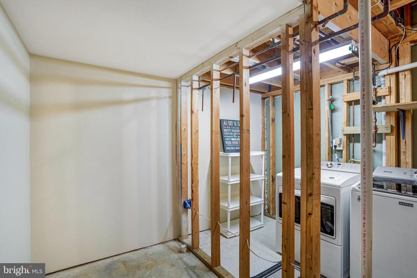 7044 FIELDHURST CT, ALEXANDRIA, Virginia 22315, 3 Bedrooms Bedrooms, ,2 BathroomsBathrooms,Residential,For sale,7044 FIELDHURST CT,VAFX2254298 MLS # VAFX2254298