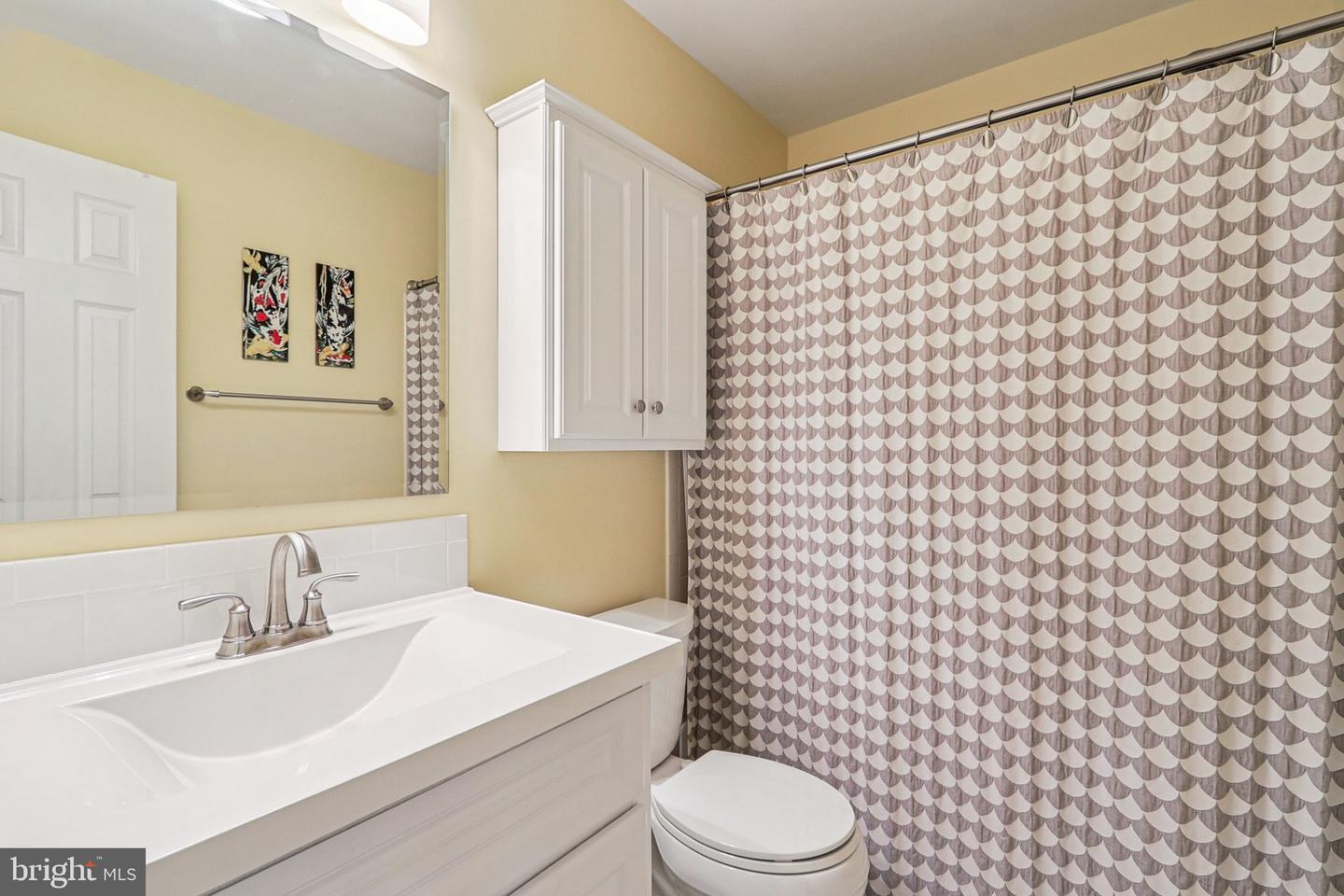 178 SULGRAVE CT, STERLING, Virginia 20165, 3 Bedrooms Bedrooms, ,2 BathroomsBathrooms,Residential,For sale,178 SULGRAVE CT,VALO2101516 MLS # VALO2101516