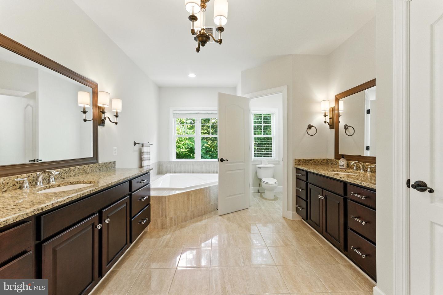 1628 WESTMORELAND ST, MCLEAN, Virginia 22101, 6 Bedrooms Bedrooms, ,5 BathroomsBathrooms,Residential,For sale,1628 WESTMORELAND ST,VAFX2254346 MLS # VAFX2254346