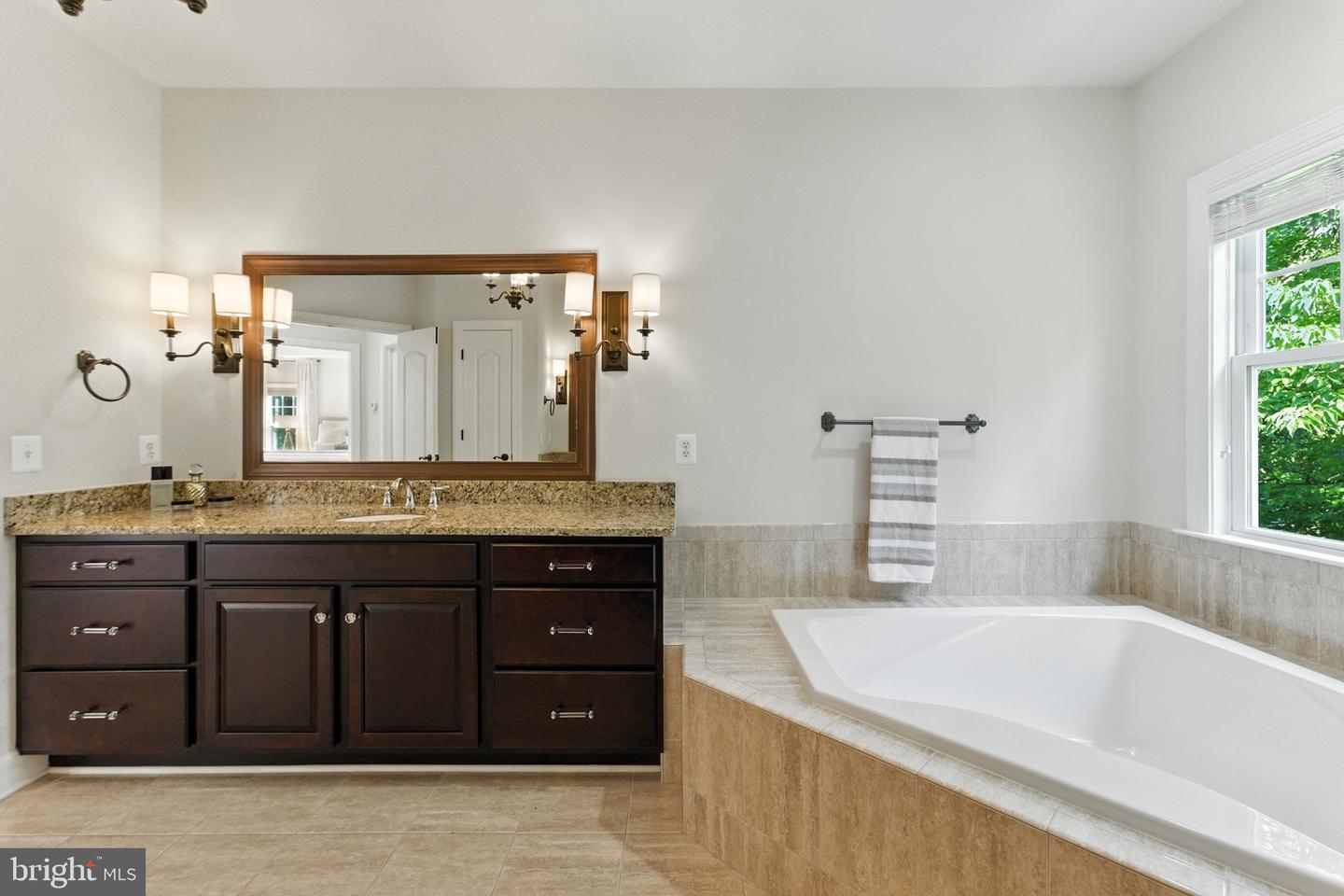 1628 WESTMORELAND ST, MCLEAN, Virginia 22101, 6 Bedrooms Bedrooms, ,5 BathroomsBathrooms,Residential,For sale,1628 WESTMORELAND ST,VAFX2254346 MLS # VAFX2254346