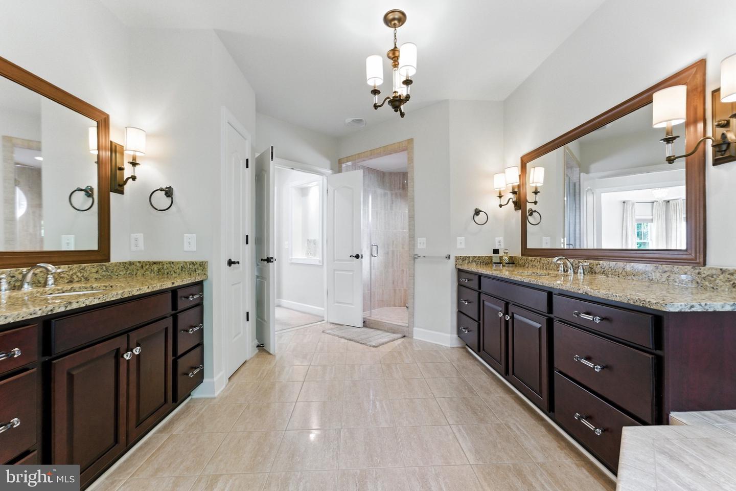 1628 WESTMORELAND ST, MCLEAN, Virginia 22101, 6 Bedrooms Bedrooms, ,5 BathroomsBathrooms,Residential,For sale,1628 WESTMORELAND ST,VAFX2254346 MLS # VAFX2254346