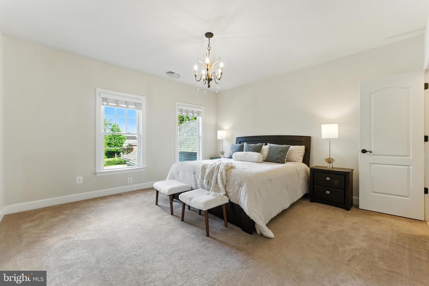 1628 WESTMORELAND ST, MCLEAN, Virginia 22101, 6 Bedrooms Bedrooms, ,5 BathroomsBathrooms,Residential,For sale,1628 WESTMORELAND ST,VAFX2254346 MLS # VAFX2254346