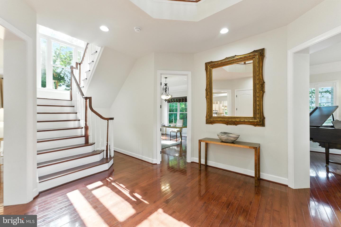 1628 WESTMORELAND ST, MCLEAN, Virginia 22101, 6 Bedrooms Bedrooms, ,5 BathroomsBathrooms,Residential,For sale,1628 WESTMORELAND ST,VAFX2254346 MLS # VAFX2254346