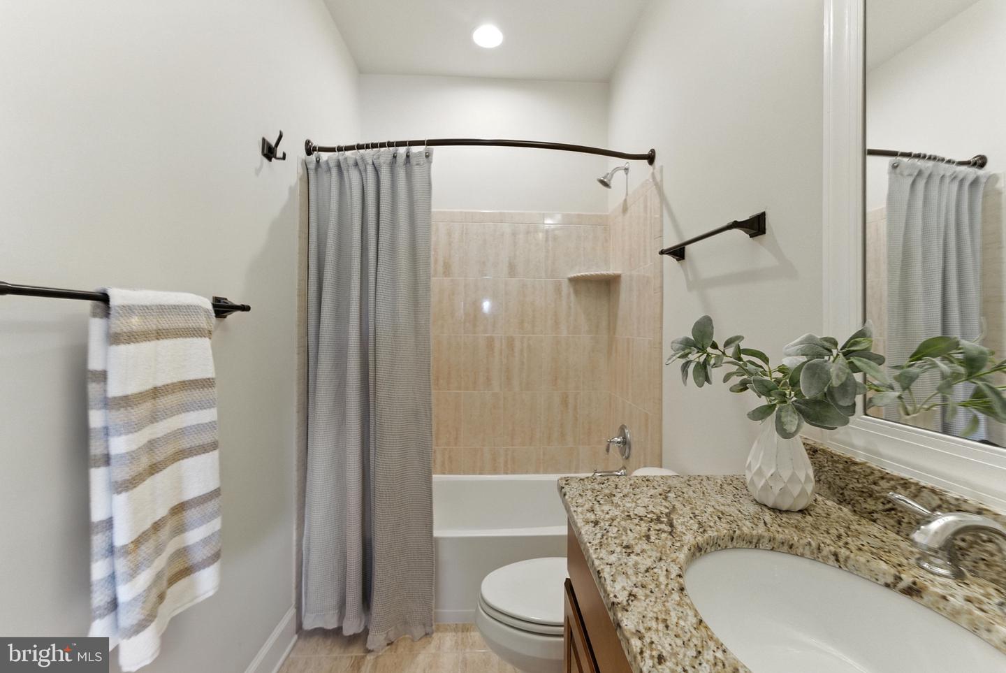 1628 WESTMORELAND ST, MCLEAN, Virginia 22101, 6 Bedrooms Bedrooms, ,5 BathroomsBathrooms,Residential,For sale,1628 WESTMORELAND ST,VAFX2254346 MLS # VAFX2254346