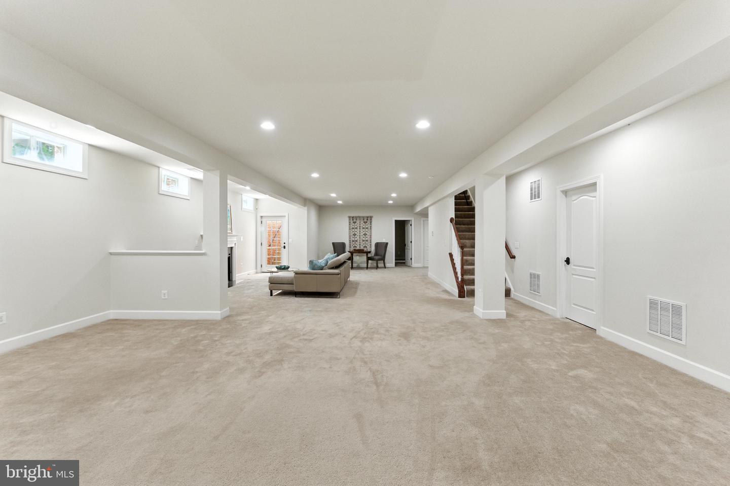 1628 WESTMORELAND ST, MCLEAN, Virginia 22101, 6 Bedrooms Bedrooms, ,5 BathroomsBathrooms,Residential,For sale,1628 WESTMORELAND ST,VAFX2254346 MLS # VAFX2254346