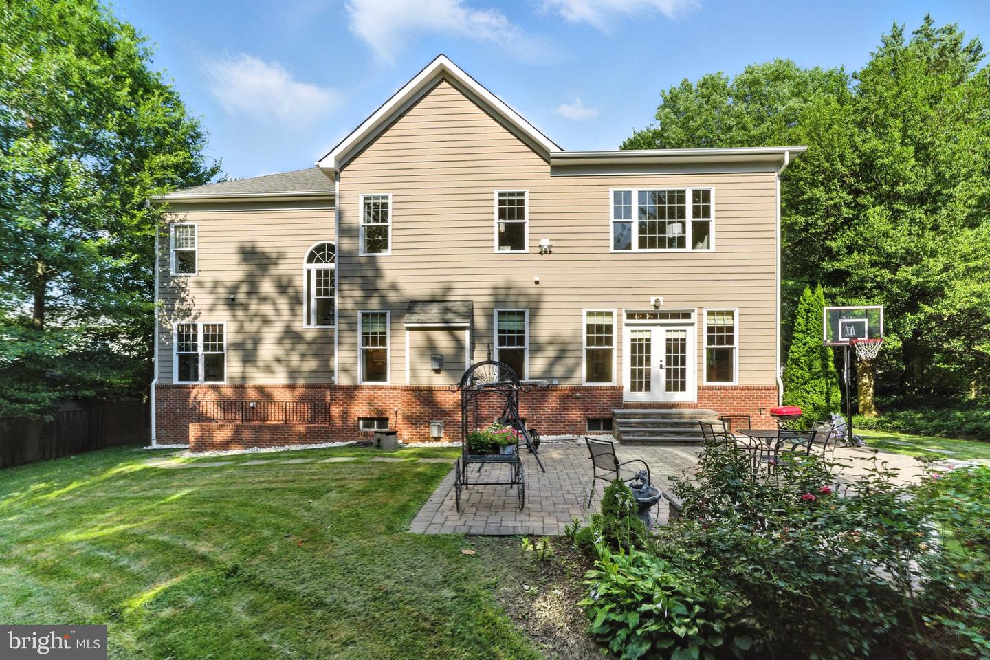 1628 WESTMORELAND ST, MCLEAN, Virginia 22101, 6 Bedrooms Bedrooms, ,5 BathroomsBathrooms,Residential,For sale,1628 WESTMORELAND ST,VAFX2254346 MLS # VAFX2254346