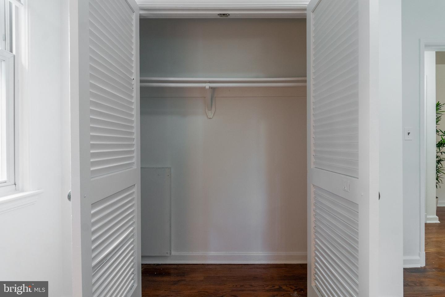 4029 BENTON ST NW #201, WASHINGTON, District Of Columbia 20007, 1 Bedroom Bedrooms, ,1 BathroomBathrooms,Residential,For sale,4029 BENTON ST NW #201,DCDC2209482 MLS # DCDC2209482