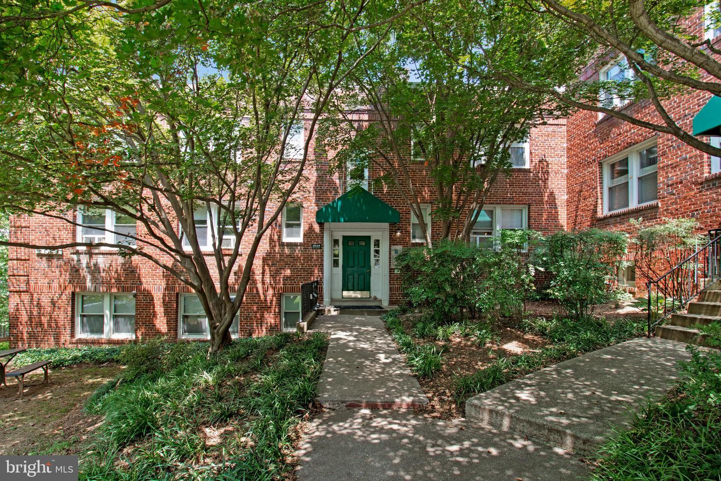 4029 BENTON ST NW #201, WASHINGTON, District Of Columbia 20007, 1 Bedroom Bedrooms, ,1 BathroomBathrooms,Residential,For sale,4029 BENTON ST NW #201,DCDC2209482 MLS # DCDC2209482