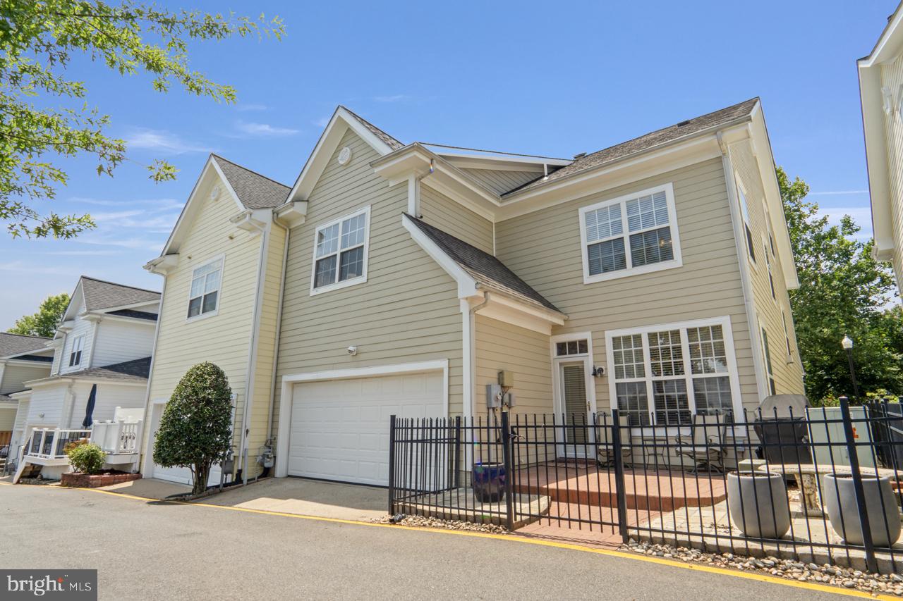 788 MONUMENT AVE, WOODBRIDGE, Virginia 22191, 4 Bedrooms Bedrooms, ,3 BathroomsBathrooms,Residential,For sale,788 MONUMENT AVE,VAPW2098782 MLS # VAPW2098782