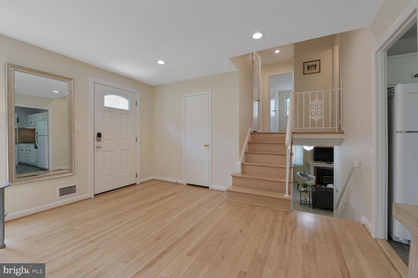 3512 QUEEN ANNE DR, FAIRFAX, Virginia 22030, 5 Bedrooms Bedrooms, ,3 BathroomsBathrooms,Residential,For sale,3512 QUEEN ANNE DR,VAFC2006592 MLS # VAFC2006592