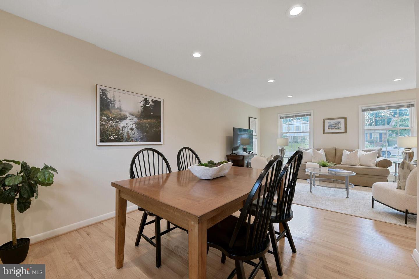 3512 QUEEN ANNE DR, FAIRFAX, Virginia 22030, 5 Bedrooms Bedrooms, ,3 BathroomsBathrooms,Residential,For sale,3512 QUEEN ANNE DR,VAFC2006592 MLS # VAFC2006592