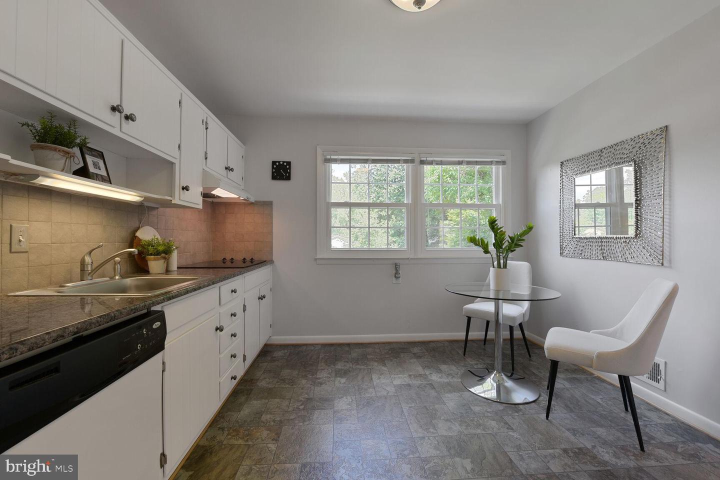 3512 QUEEN ANNE DR, FAIRFAX, Virginia 22030, 5 Bedrooms Bedrooms, ,3 BathroomsBathrooms,Residential,For sale,3512 QUEEN ANNE DR,VAFC2006592 MLS # VAFC2006592