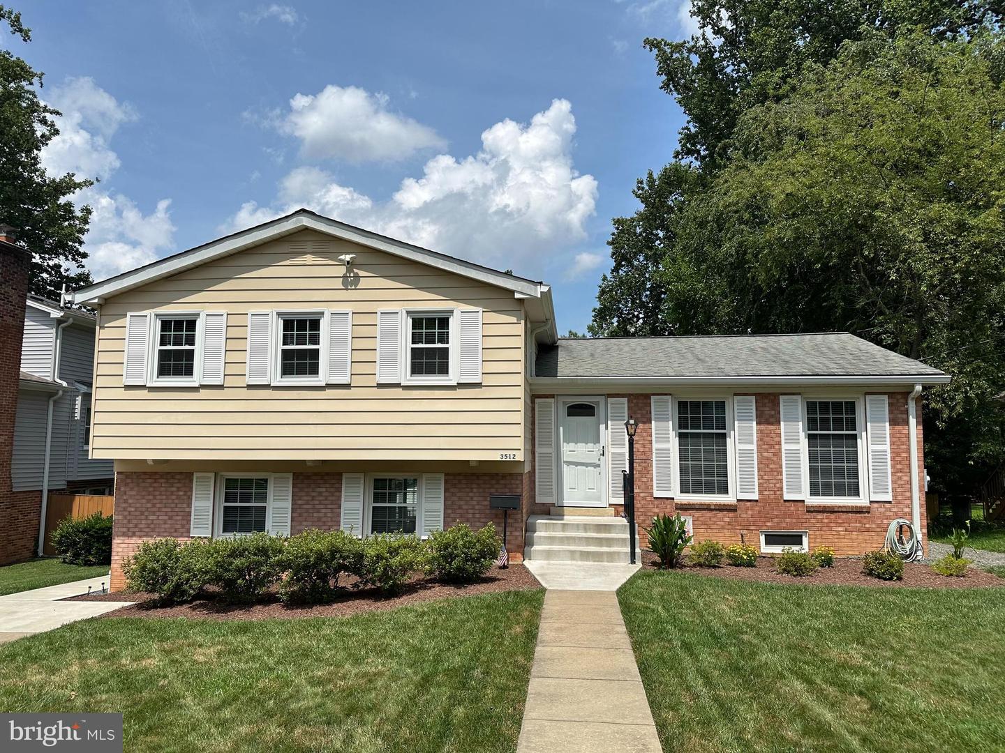 3512 QUEEN ANNE DR, FAIRFAX, Virginia 22030, 5 Bedrooms Bedrooms, ,3 BathroomsBathrooms,Residential,For sale,3512 QUEEN ANNE DR,VAFC2006592 MLS # VAFC2006592