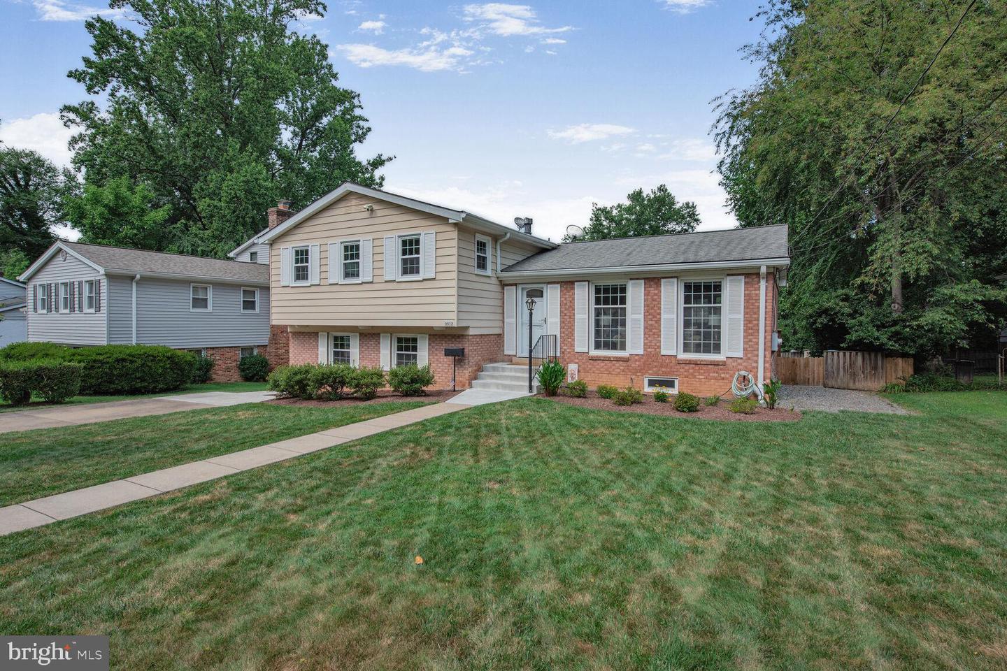 3512 QUEEN ANNE DR, FAIRFAX, Virginia 22030, 5 Bedrooms Bedrooms, ,3 BathroomsBathrooms,Residential,For sale,3512 QUEEN ANNE DR,VAFC2006592 MLS # VAFC2006592
