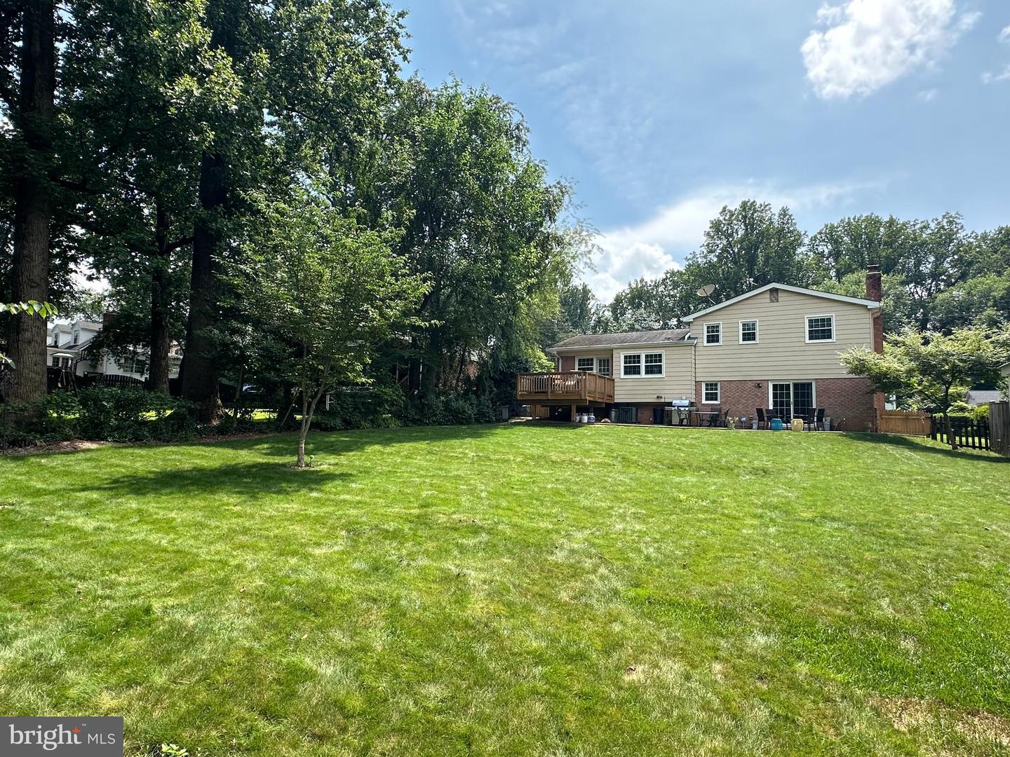 3512 QUEEN ANNE DR, FAIRFAX, Virginia 22030, 5 Bedrooms Bedrooms, ,3 BathroomsBathrooms,Residential,For sale,3512 QUEEN ANNE DR,VAFC2006592 MLS # VAFC2006592