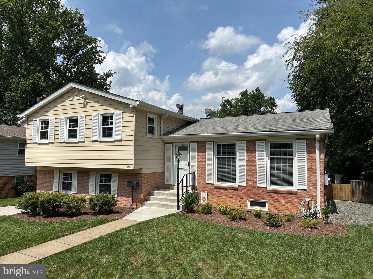 3512 QUEEN ANNE DR, FAIRFAX, Virginia 22030, 5 Bedrooms Bedrooms, ,3 BathroomsBathrooms,Residential,For sale,3512 QUEEN ANNE DR,VAFC2006592 MLS # VAFC2006592