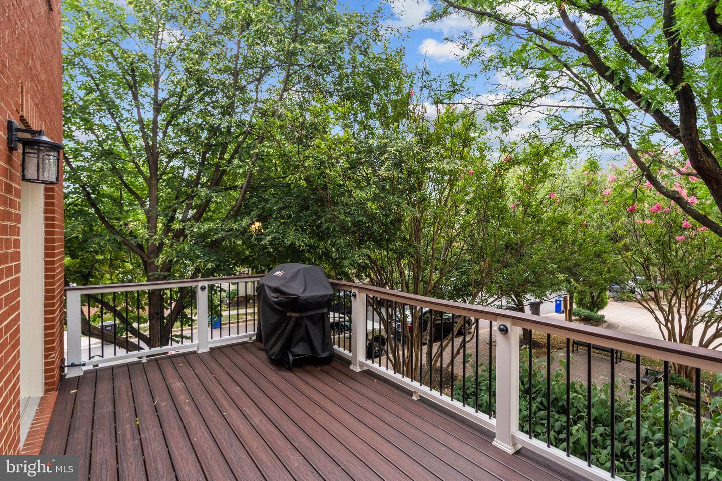 1158 N VERNON ST, ARLINGTON, Virginia 22201, 3 Bedrooms Bedrooms, ,2 BathroomsBathrooms,Residential,For sale,1158 N VERNON ST,VAAR2060386 MLS # VAAR2060386