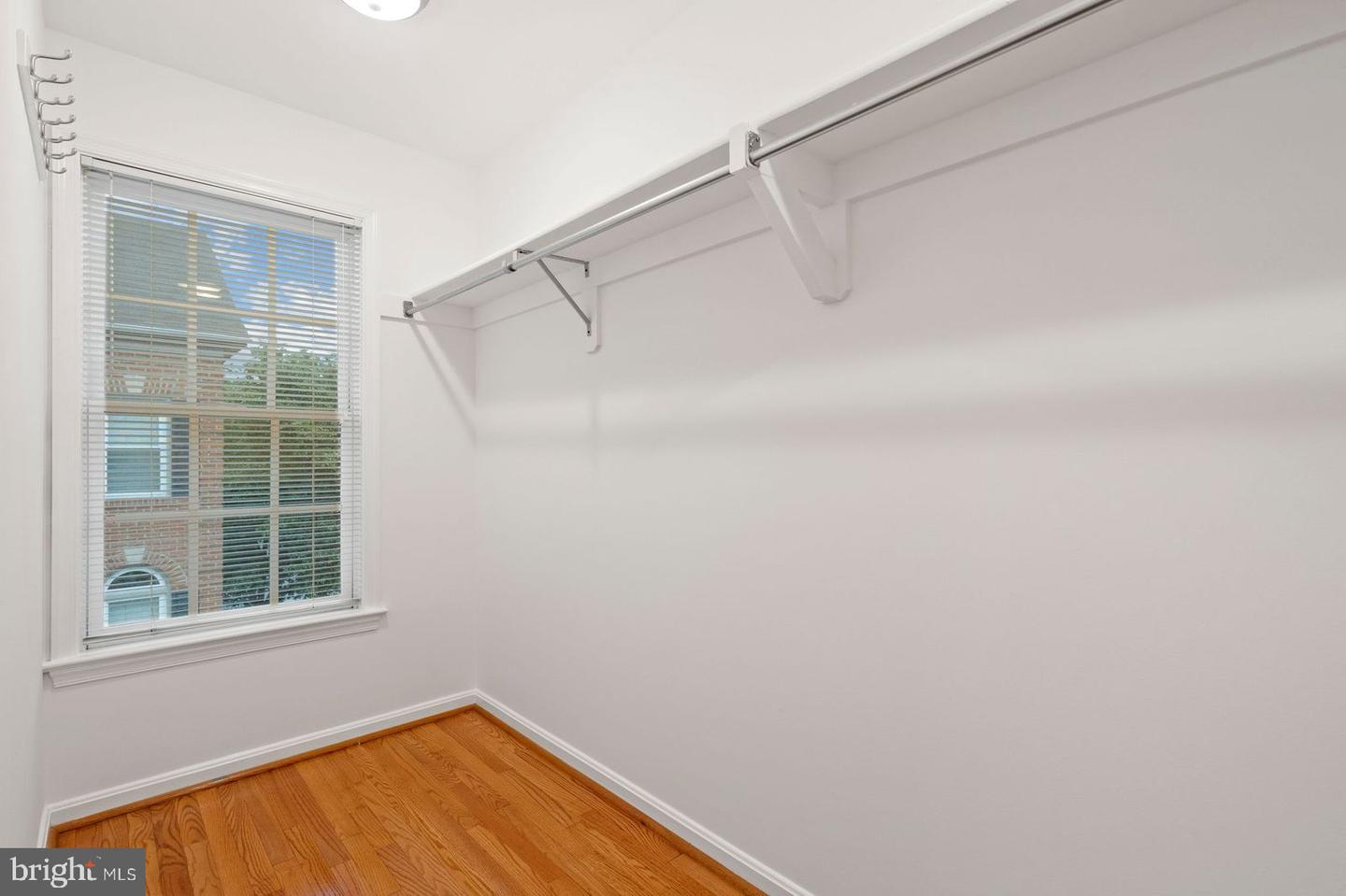 1158 N VERNON ST, ARLINGTON, Virginia 22201, 3 Bedrooms Bedrooms, ,2 BathroomsBathrooms,Residential,For sale,1158 N VERNON ST,VAAR2060386 MLS # VAAR2060386