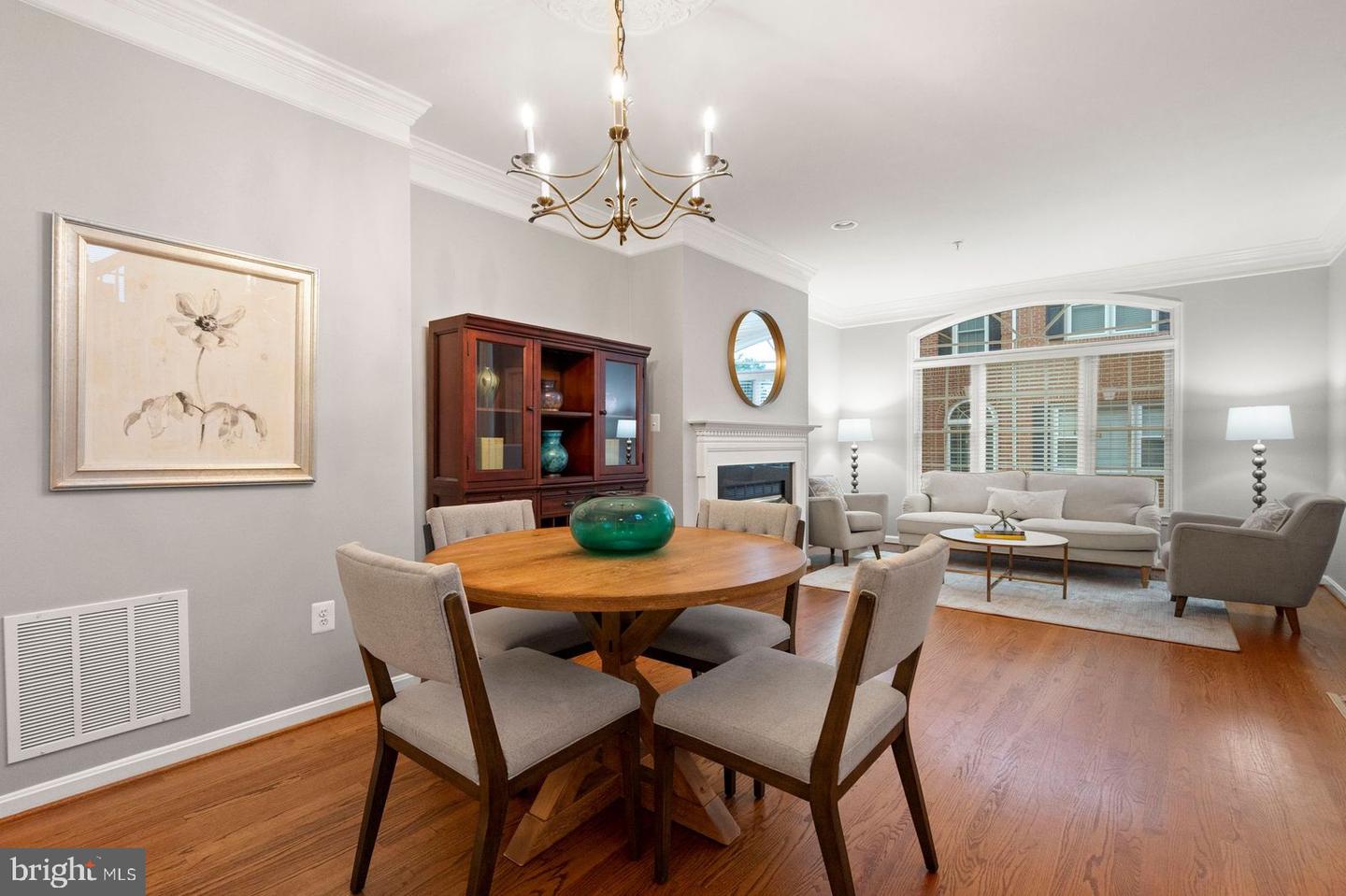 1158 N VERNON ST, ARLINGTON, Virginia 22201, 3 Bedrooms Bedrooms, ,2 BathroomsBathrooms,Residential,For sale,1158 N VERNON ST,VAAR2060386 MLS # VAAR2060386