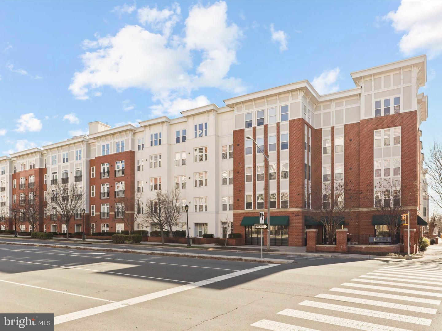 2655 PROSPERITY AVE #249, FAIRFAX, Virginia 22031, 2 Bedrooms Bedrooms, ,2 BathroomsBathrooms,Residential,For sale,2655 PROSPERITY AVE #249,VAFX2254400 MLS # VAFX2254400