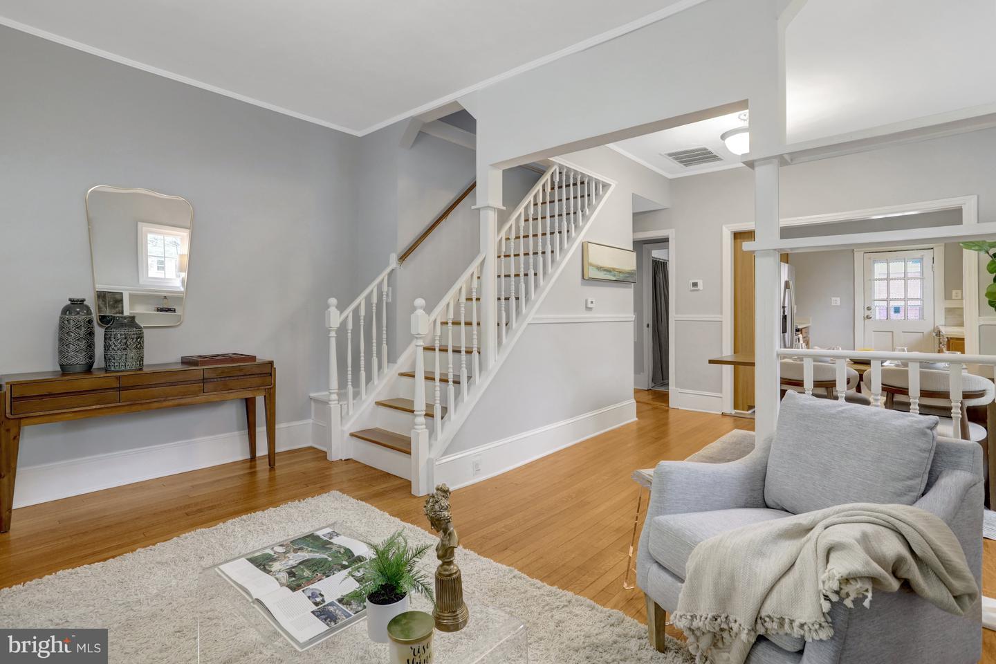 3201 N PERSHING DR, ARLINGTON, Virginia 22201, 5 Bedrooms Bedrooms, ,2 BathroomsBathrooms,Residential,For sale,3201 N PERSHING DR,VAAR2060406 MLS # VAAR2060406