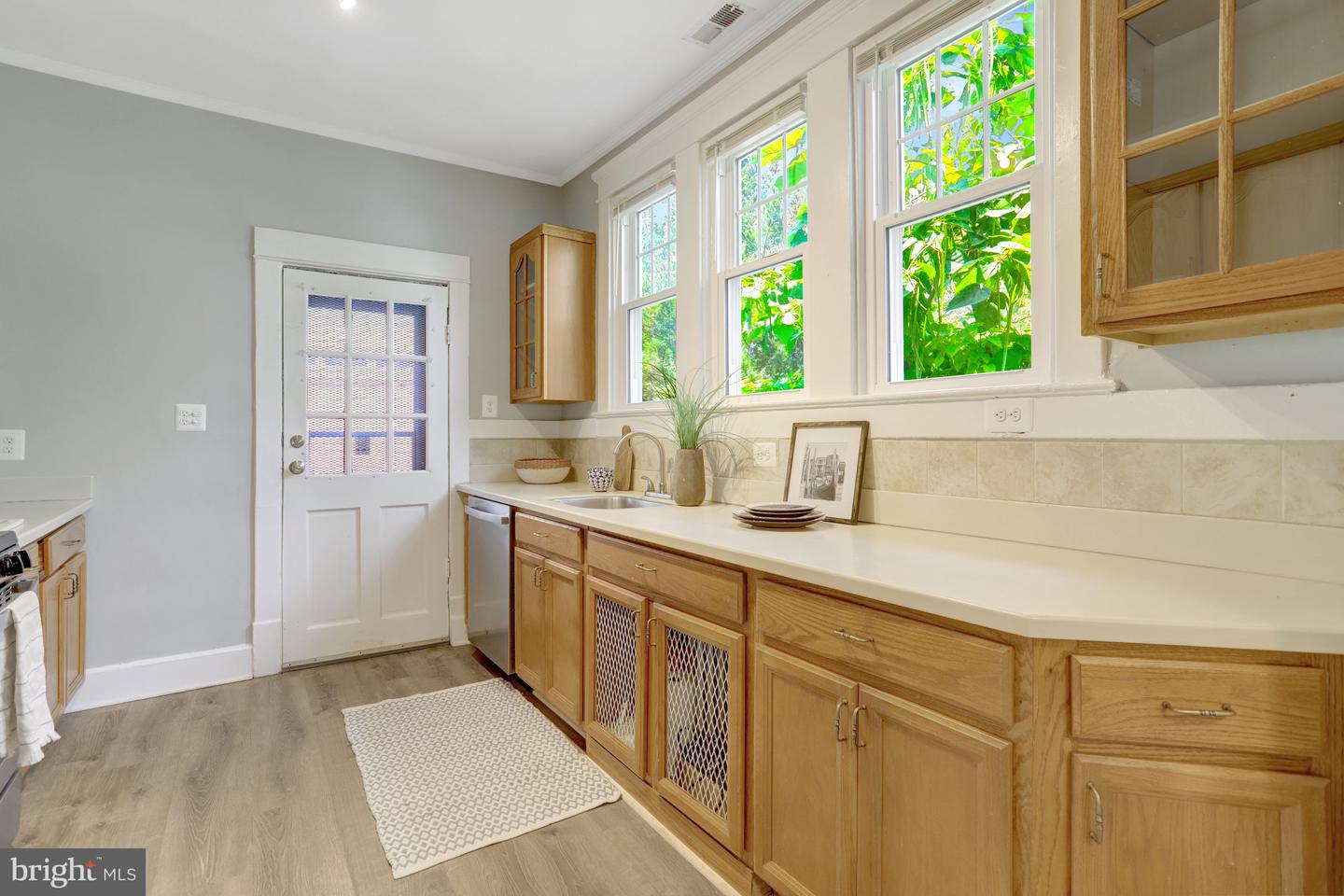 3201 N PERSHING DR, ARLINGTON, Virginia 22201, 5 Bedrooms Bedrooms, ,2 BathroomsBathrooms,Residential,For sale,3201 N PERSHING DR,VAAR2060406 MLS # VAAR2060406