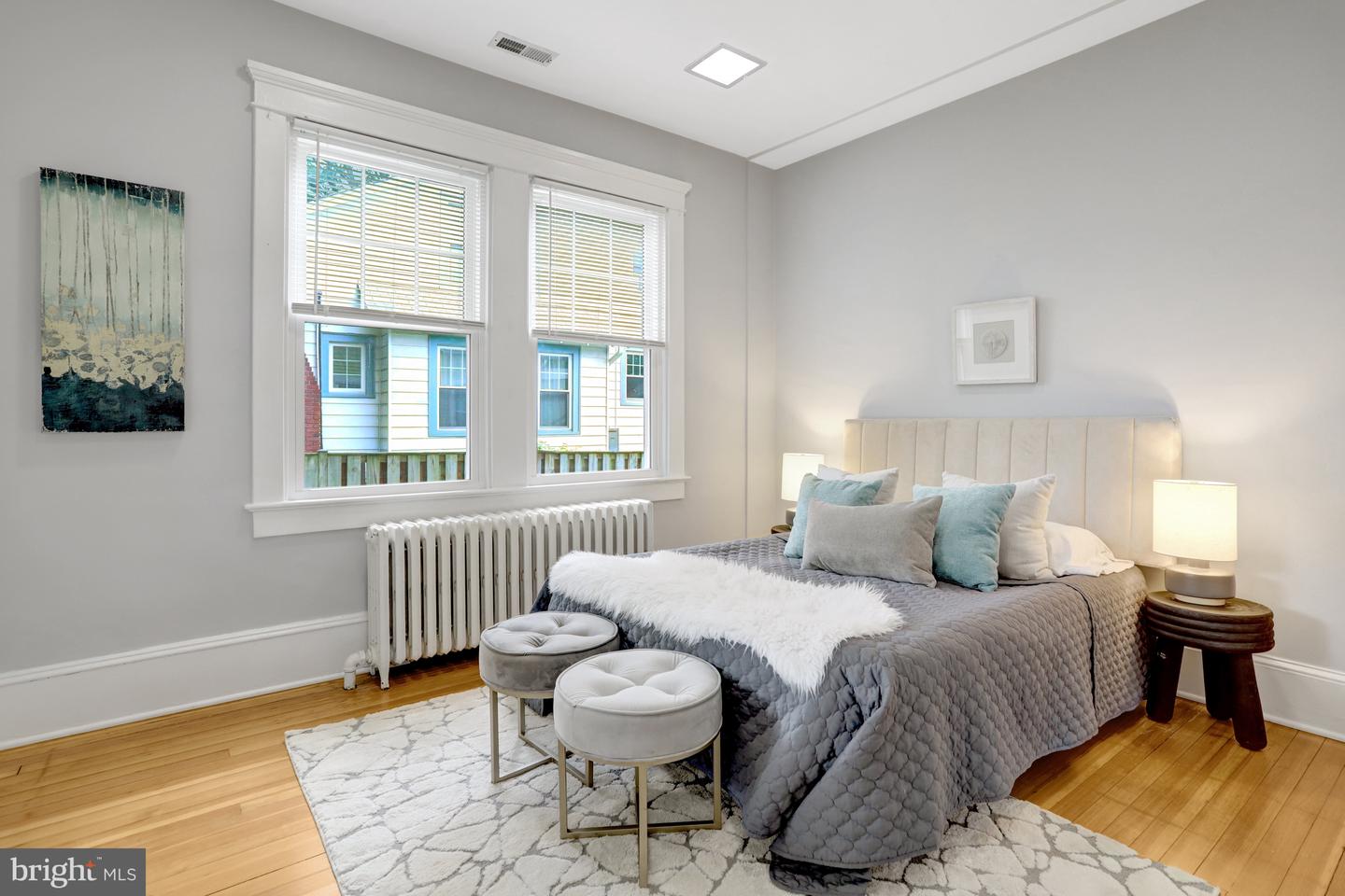 3201 N PERSHING DR, ARLINGTON, Virginia 22201, 5 Bedrooms Bedrooms, ,2 BathroomsBathrooms,Residential,For sale,3201 N PERSHING DR,VAAR2060406 MLS # VAAR2060406