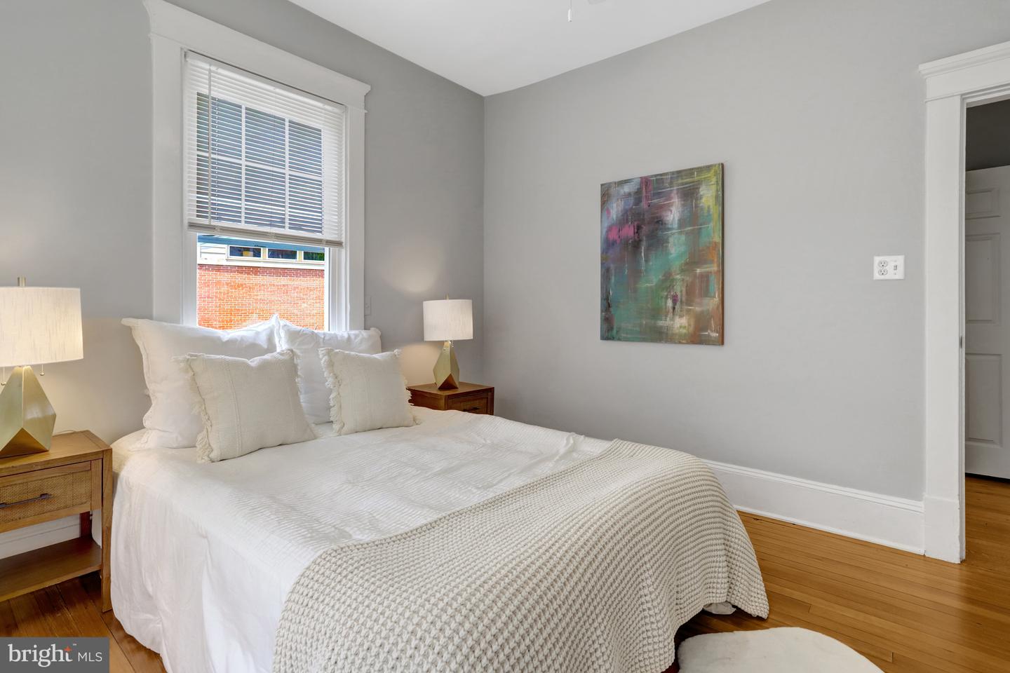 3201 N PERSHING DR, ARLINGTON, Virginia 22201, 5 Bedrooms Bedrooms, ,2 BathroomsBathrooms,Residential,For sale,3201 N PERSHING DR,VAAR2060406 MLS # VAAR2060406