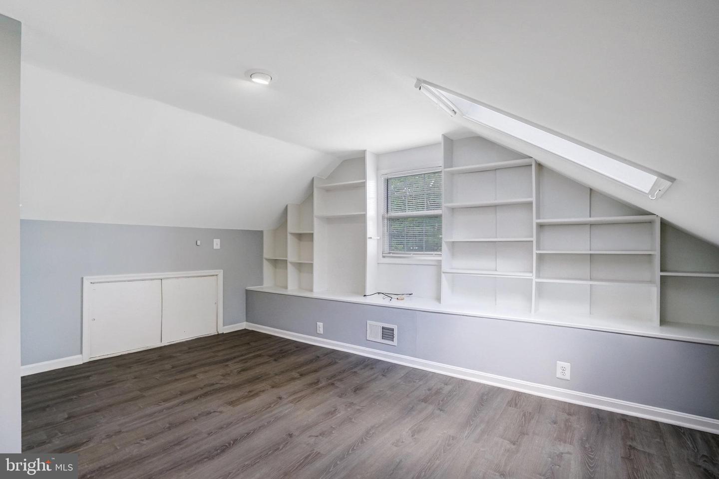 3201 N PERSHING DR, ARLINGTON, Virginia 22201, 5 Bedrooms Bedrooms, ,2 BathroomsBathrooms,Residential,For sale,3201 N PERSHING DR,VAAR2060406 MLS # VAAR2060406
