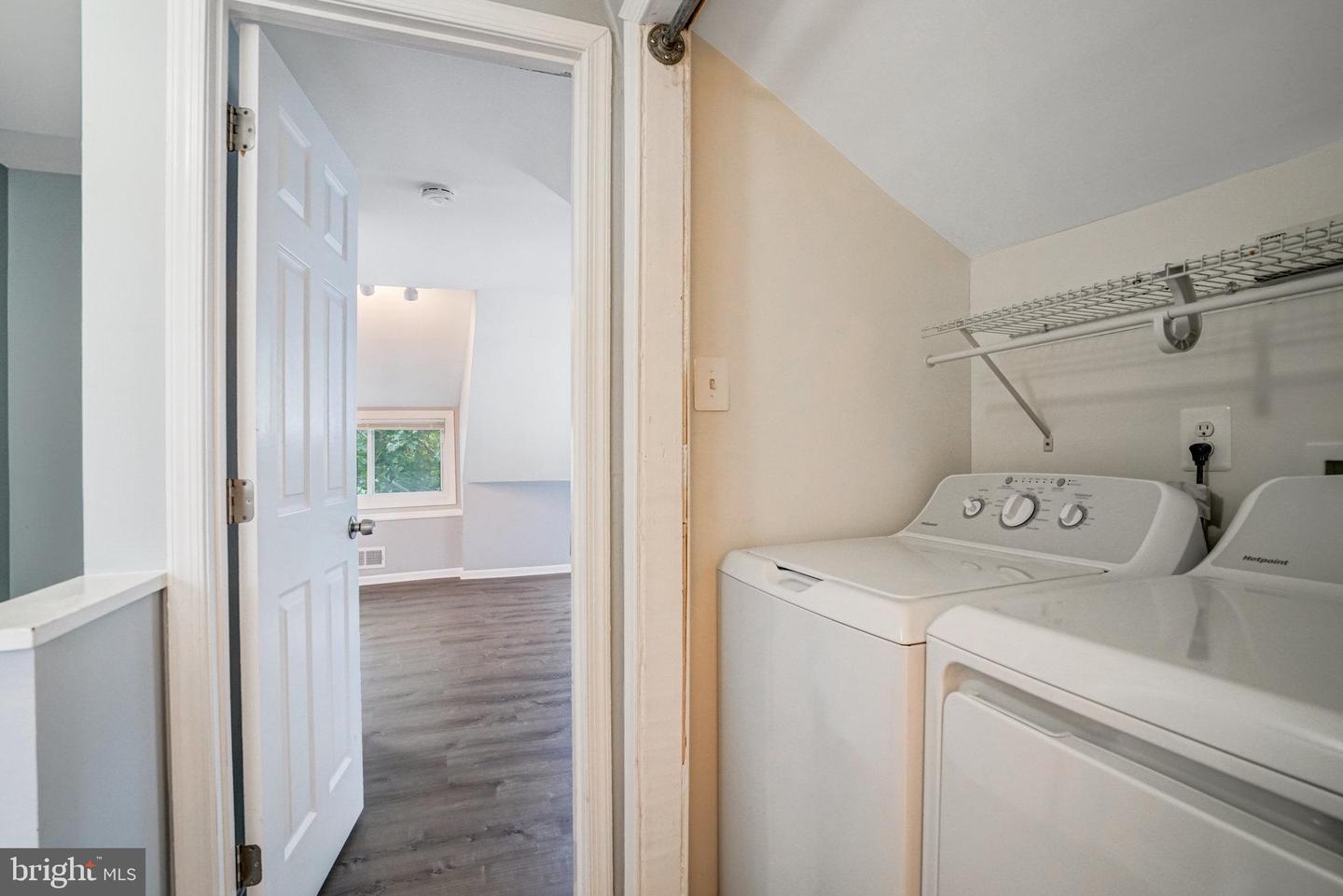 3201 N PERSHING DR, ARLINGTON, Virginia 22201, 5 Bedrooms Bedrooms, ,2 BathroomsBathrooms,Residential,For sale,3201 N PERSHING DR,VAAR2060406 MLS # VAAR2060406