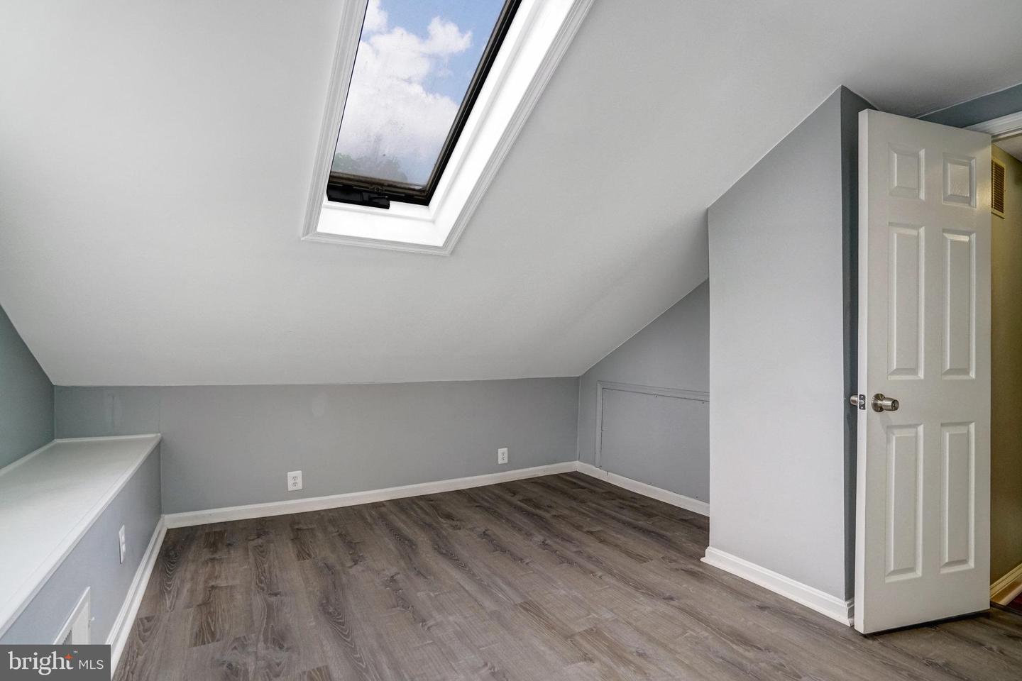 3201 N PERSHING DR, ARLINGTON, Virginia 22201, 5 Bedrooms Bedrooms, ,2 BathroomsBathrooms,Residential,For sale,3201 N PERSHING DR,VAAR2060406 MLS # VAAR2060406