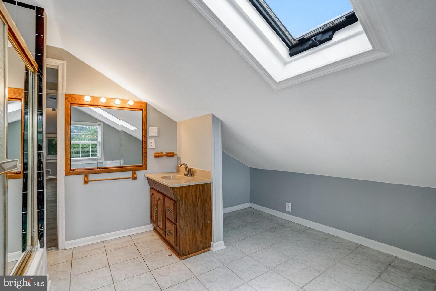 3201 N PERSHING DR, ARLINGTON, Virginia 22201, 5 Bedrooms Bedrooms, ,2 BathroomsBathrooms,Residential,For sale,3201 N PERSHING DR,VAAR2060406 MLS # VAAR2060406