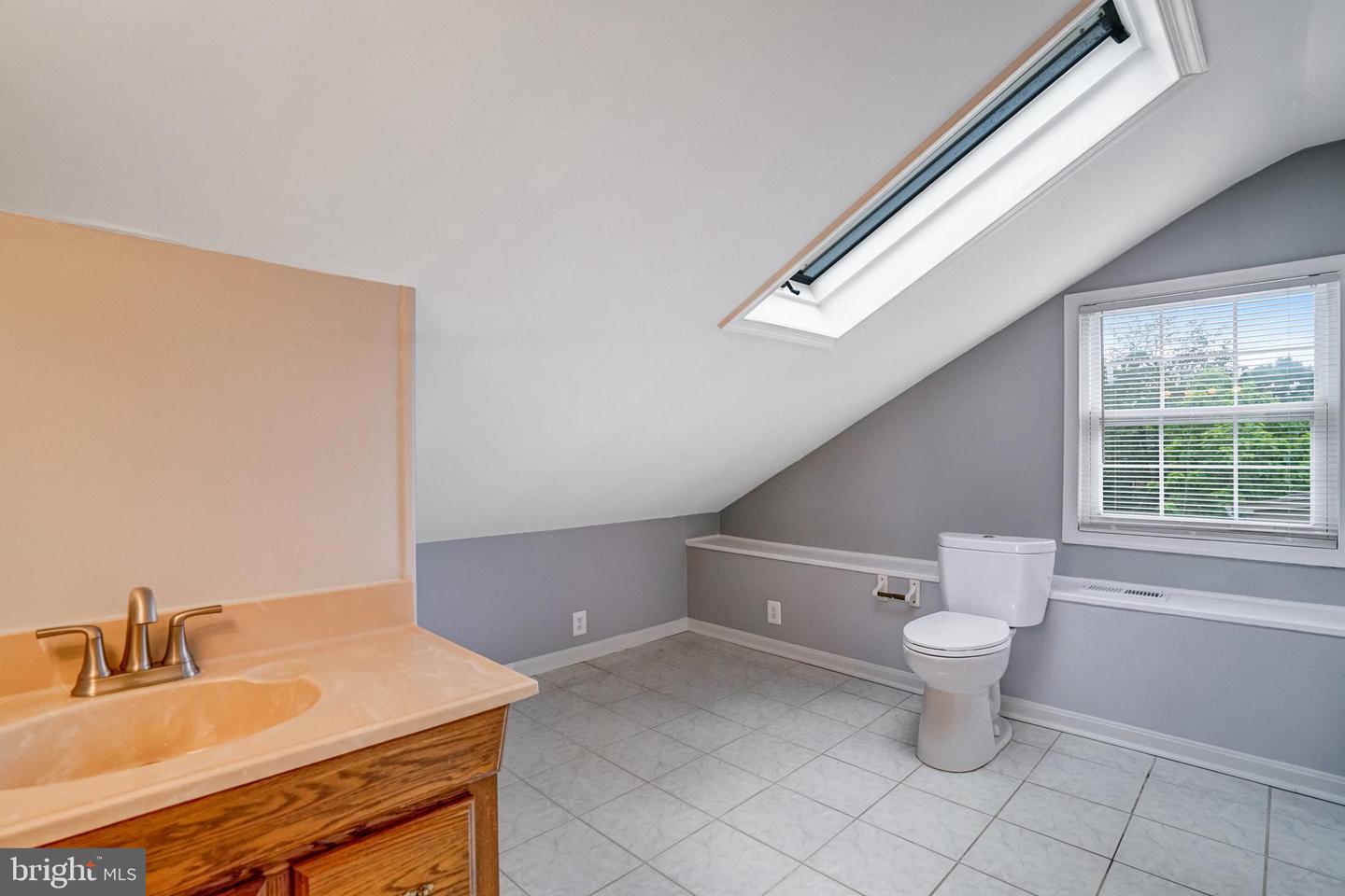 3201 N PERSHING DR, ARLINGTON, Virginia 22201, 5 Bedrooms Bedrooms, ,2 BathroomsBathrooms,Residential,For sale,3201 N PERSHING DR,VAAR2060406 MLS # VAAR2060406