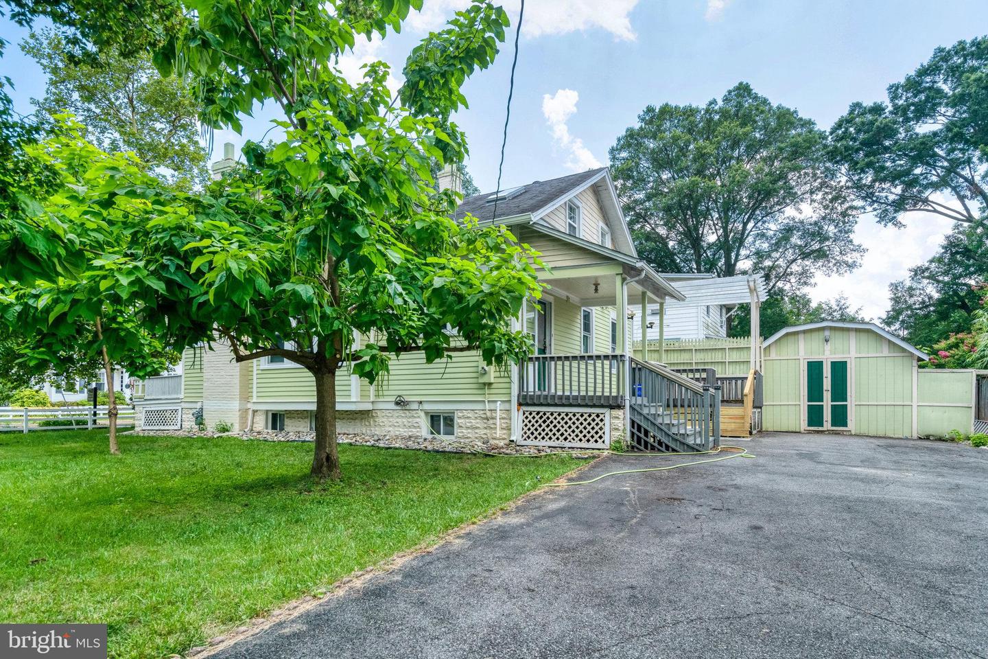 3201 N PERSHING DR, ARLINGTON, Virginia 22201, 5 Bedrooms Bedrooms, ,2 BathroomsBathrooms,Residential,For sale,3201 N PERSHING DR,VAAR2060406 MLS # VAAR2060406