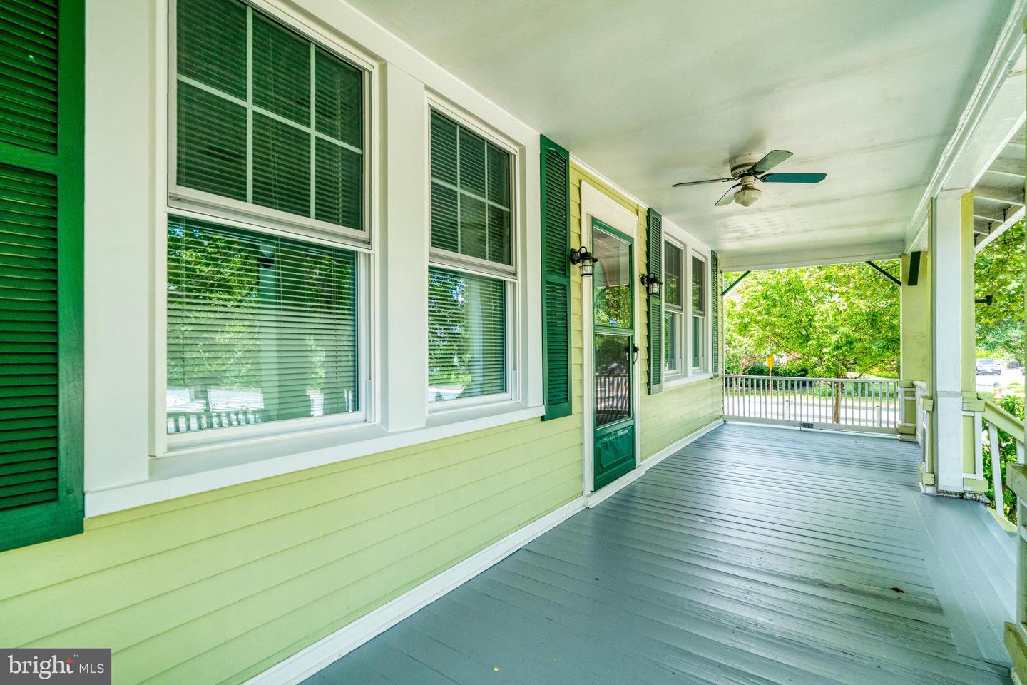 3201 N PERSHING DR, ARLINGTON, Virginia 22201, 5 Bedrooms Bedrooms, ,2 BathroomsBathrooms,Residential,For sale,3201 N PERSHING DR,VAAR2060406 MLS # VAAR2060406