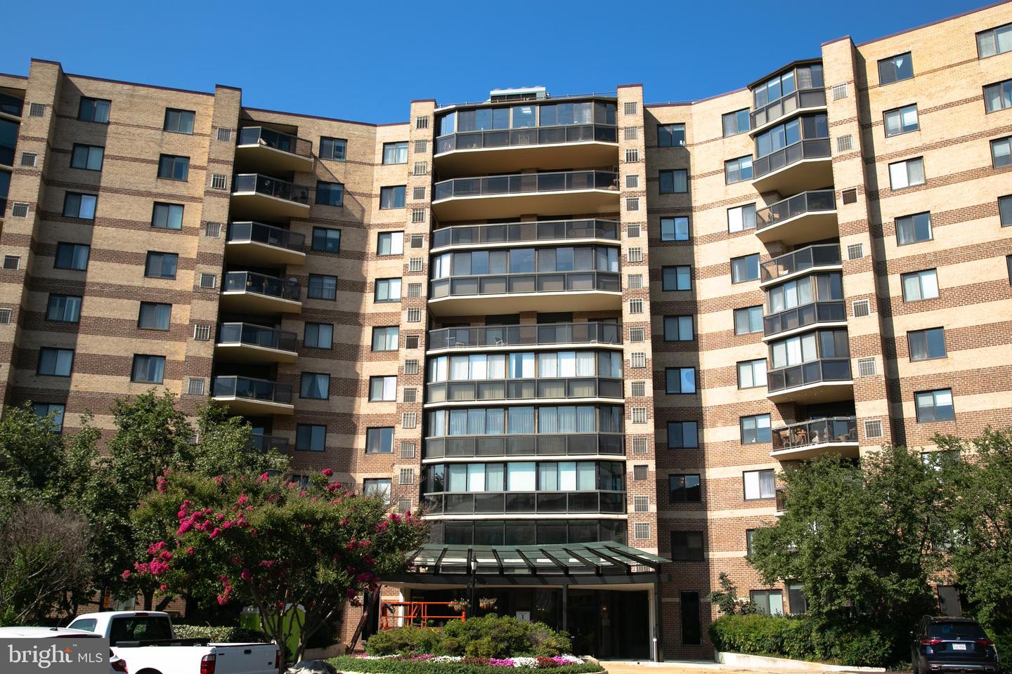 8350 GREENSBORO DR #517, MCLEAN, Virginia 22102, 2 Bedrooms Bedrooms, ,2 BathroomsBathrooms,Residential,For sale,8350 GREENSBORO DR #517,VAFX2254486 MLS # VAFX2254486